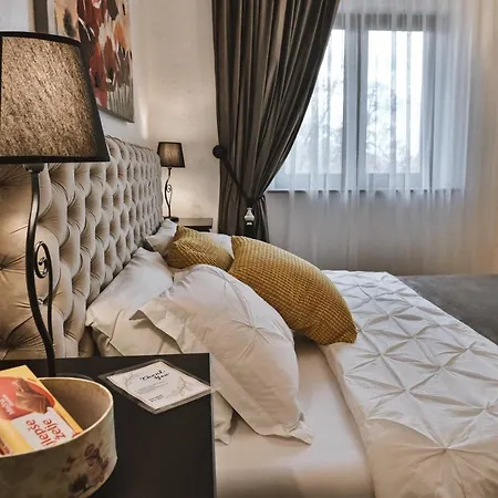 Hotel Garni Barut 4*