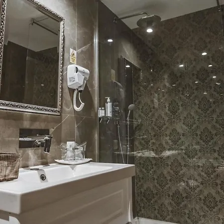 Garni Barut 4*